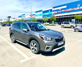 Vooraanzicht van een huurauto Subaru Forester Limited in Tbilisi, Georgië ✓ Auto #9616. ✓ Transmissie Automatisch TM ✓ 1 beoordelingen.