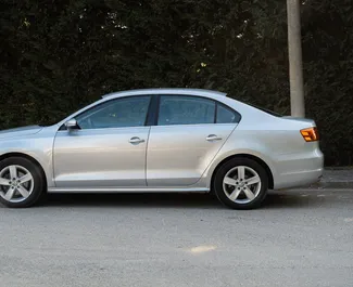 Autohuur Volkswagen Jetta #9697 Automatisch in Durrës, uitgerust met 2,0L motor ➤ Van Erald in Albanië.
