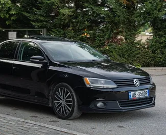 Verhuur Volkswagen Jetta. Economy, Comfort Auto te huur in Albanië ✓ Borg van Zonder Borg ✓ Verzekeringsmogelijkheden TPL.
