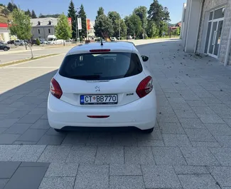 Autohuur Peugeot 208 2014 in in Montenegro, met Diesel brandstof en 70 pk ➤ Vanaf 25 EUR per dag.