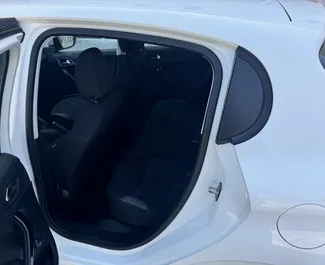 Vooraanzicht van een huurauto Peugeot 208 in Budva, Montenegro ✓ Auto #10496. ✓ Transmissie Handmatig TM ✓ 0 beoordelingen.