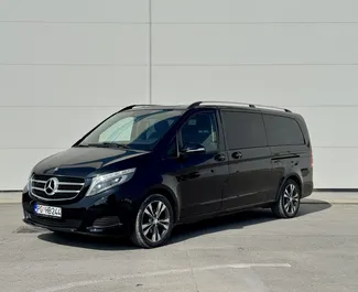 Vooraanzicht van een huurauto Mercedes-Benz V-Class in Budva, Montenegro ✓ Auto #14058. ✓ Transmissie Automatisch TM ✓ 0 beoordelingen.