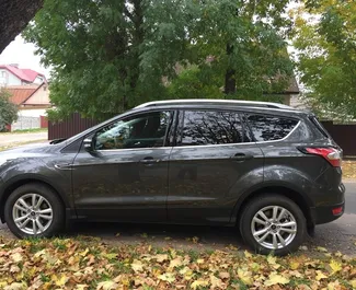 Benzine motor van 2,5L van Ford Kuga 2020 te huur in Minsk.