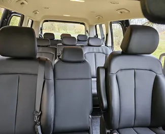 Hyundai Staria 2024 met Vooraandrijving systeem, beschikbaar in Minsk.