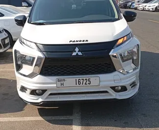 Autohuur Mitsubishi Xpander 2024 in in de VAE, met Benzine brandstof en 105 pk ➤ Vanaf 77 AED per dag.