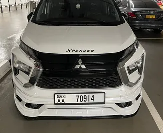 Autohuur Mitsubishi Xpander 2024 in in de VAE, met Benzine brandstof en 105 pk ➤ Vanaf 77 AED per dag.