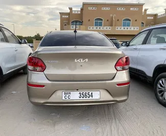 Vooraanzicht van een huurauto Kia Pegas in Dubai, Verenigde Arabische Emiraten ✓ Auto #14005. ✓ Transmissie Automatisch TM ✓ 0 beoordelingen.