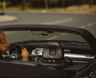 Ford Mustang Cabrio 2022 met Vooraandrijving systeem, beschikbaar in Tbilisi.