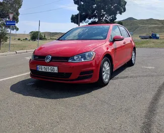 Vooraanzicht van een huurauto Volkswagen Golf 8 in Tbilisi, Georgië ✓ Auto #14054. ✓ Transmissie Automatisch TM ✓ 0 beoordelingen.