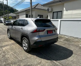Autohuur Toyota Yaris Cross 2025 in in Thailand, met Hybride brandstof en 116 pk ➤ Vanaf 900 THB per dag.