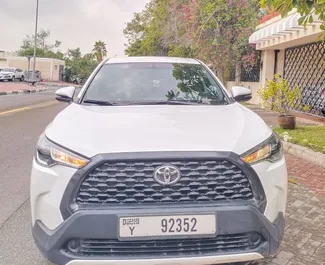 Autohuur Toyota Corolla Cross 2023 in in de VAE, met Benzine brandstof en 196 pk ➤ Vanaf 67 AED per dag.