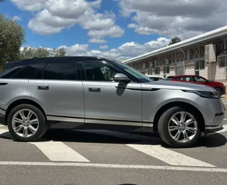 Vooraanzicht van een huurauto Land Rover Range Rover Velar in Alicante, Spanje ✓ Auto #13641. ✓ Transmissie Automatisch TM ✓ 0 beoordelingen.