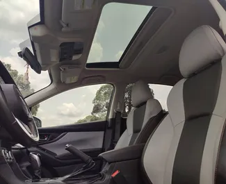 Subaru Crosstrek 2020 beschikbaar voor verhuur in Tbilisi, met een kilometerlimiet van 250 km/dag.
