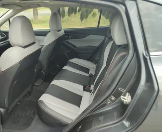 Interieur van Subaru Crosstrek te huur in Georgië. Een geweldige auto met 5 zitplaatsen en een Automatisch transmissie.