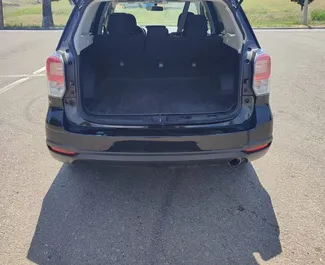 Subaru Forester 2018 beschikbaar voor verhuur in Tbilisi, met een kilometerlimiet van 250 km/dag.