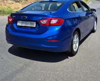 Autohuur Chevrolet Cruze 2018 in in Armenië, met Gas brandstof en 153 pk ➤ Vanaf 30 USD per dag.
