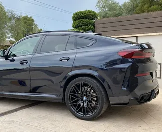 BMW X6 2022 met Aandrijving op alle wielen systeem, beschikbaar in Alicante.