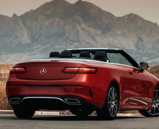 Verhuur Mercedes-Benz E-Class Cabrio. Premium, Cabriolet Auto te huur in Spanje ✓ Borg van Borg van 2000 EUR ✓ Verzekeringsmogelijkheden TPL.