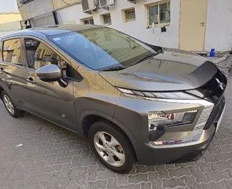 Benzine motor van 1,5L van Mitsubishi Xpander 2024 te huur in Dubai.