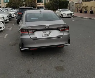 Vooraanzicht van een huurauto Toyota Yaris Ativ in Dubai, Verenigde Arabische Emiraten ✓ Auto #13945. ✓ Transmissie Automatisch TM ✓ 0 beoordelingen.
