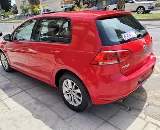 Verhuur Volkswagen Golf 4. Economy Auto te huur in Cyprus ✓ Borg van Borg van 400 EUR ✓ Verzekeringsmogelijkheden TPL, CDW.
