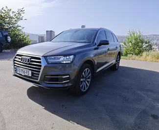 Autohuur Audi Q7 2018 in in Georgië, met Benzine brandstof en 333 pk ➤ Vanaf 160 GEL per dag.