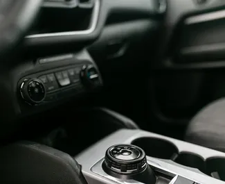 Ford Bronco 2022 beschikbaar voor verhuur in Tbilisi, met een kilometerlimiet van onbeperkt.