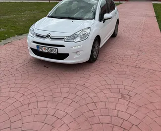 Verhuur Citroen C3. Economy, Comfort, Crossover Auto te huur in Montenegro ✓ Borg van Zonder Borg ✓ Verzekeringsmogelijkheden TPL, FDW, Passagiers, Diefstal, Buitenland, Geen storting.