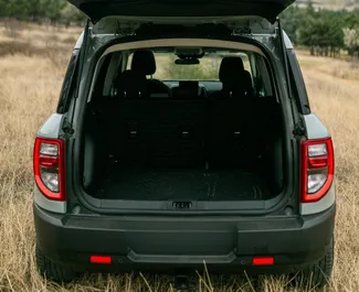Autohuur Ford Bronco 2022 in in Georgië, met Benzine brandstof en 181 pk ➤ Vanaf 190 GEL per dag.