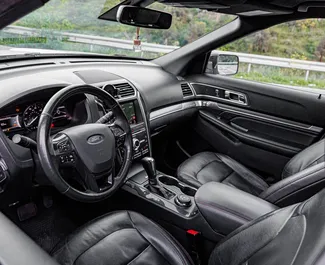 Ford Explorer 2018 beschikbaar voor verhuur in Tbilisi, met een kilometerlimiet van onbeperkt.