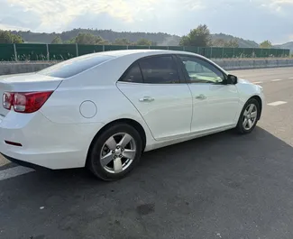 Diesel motor van 2,0L van Chevrolet Malibu 2015 te huur in Durrës.