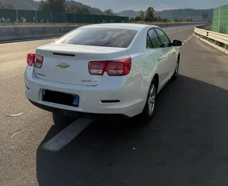 Autohuur Chevrolet Malibu 2015 in in Albanië, met Diesel brandstof en 120 pk ➤ Vanaf 20 EUR per dag.