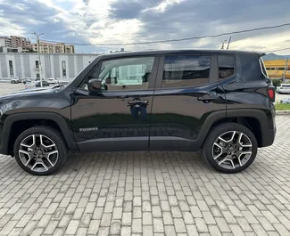 Benzine motor van L van Jeep Renegade 2021 te huur in Tbilisi.