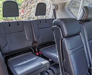Benzine motor van 4,6L van Lexus GX460 2016 te huur in Tbilisi.