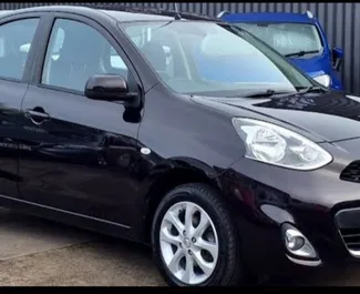 Vooraanzicht van een huurauto Nissan Micra in Tirana, Albanië ✓ Auto #14305. ✓ Transmissie Handmatig TM ✓ 0 beoordelingen.