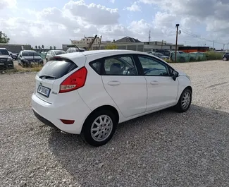 Autohuur Ford Fiesta 2011 in in Albanië, met Benzine brandstof en 134 pk ➤ Vanaf 23 EUR per dag.