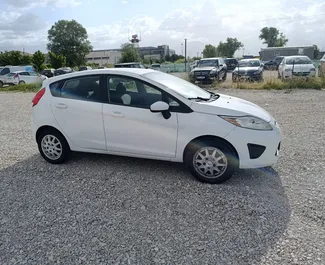 Benzine motor van 1,6L van Ford Fiesta 2011 te huur in Tirana.