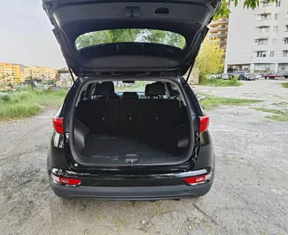 Interieur van Kia Sportage te huur in Georgië. Een geweldige auto met 5 zitplaatsen en een Automatisch transmissie.