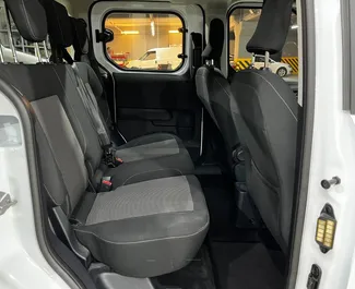 Autohuur Ford Tourneo Courier 2025 in in Turkije, met Diesel brandstof en 130 pk ➤ Vanaf 49 USD per dag.