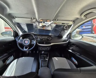 Verhuur Fiat Tipo. Economy, Comfort Auto te huur in Griekenland ✓ Borg van Borg van 200 EUR ✓ Verzekeringsmogelijkheden TPL, CDW, FDW, Passagiers, Diefstal, Jonge.