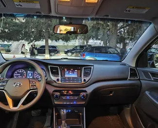 Hyundai Tucson 2017 beschikbaar voor verhuur in Tbilisi, met een kilometerlimiet van onbeperkt.