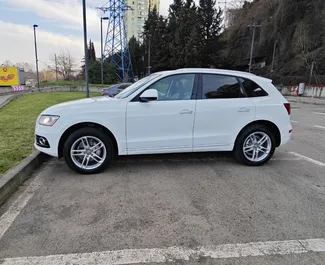 Verhuur Audi Q5. Comfort, Premium, Crossover Auto te huur in Georgië ✓ Borg van Borg van 500 GEL ✓ Verzekeringsmogelijkheden TPL, CDW, SCDW, FDW, Passagiers, Diefstal.