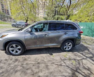Verhuur Toyota Highlander. Comfort, Premium, Crossover Auto te huur in Georgië ✓ Borg van Borg van 600 GEL ✓ Verzekeringsmogelijkheden TPL, CDW, SCDW, FDW, Passagiers, Diefstal.