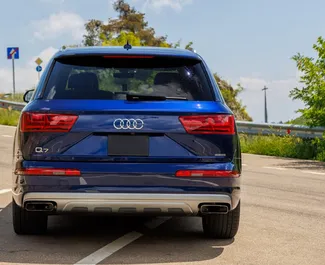 Benzine motor van 3,0L van Audi Q7 2019 te huur in Tbilisi.