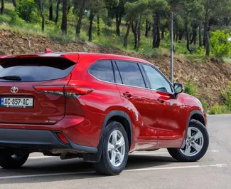 Autohuur Toyota Highlander 2020 in in Georgië, met Benzine brandstof en 249 pk ➤ Vanaf 150 GEL per dag.