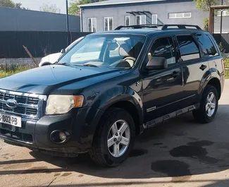 Vooraanzicht van een huurauto Ford Escape in Tbilisi, Georgië ✓ Auto #14531. ✓ Transmissie Automatisch TM ✓ 0 beoordelingen.