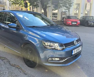Vooraanzicht van een huurauto Volkswagen Polo in Burgas, Bulgarije ✓ Auto #1642. ✓ Transmissie Automatisch TM ✓ 0 beoordelingen.