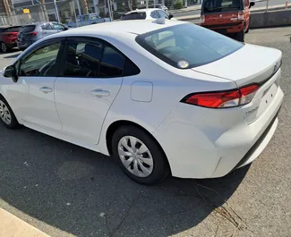 Vooraanzicht van een huurauto Toyota Corolla Sedan in Limassol, Cyprus ✓ Auto #14488. ✓ Transmissie Automatisch TM ✓ 0 beoordelingen.
