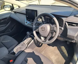 Toyota Corolla Sedan 2024 met Vooraandrijving systeem, beschikbaar in Limassol.