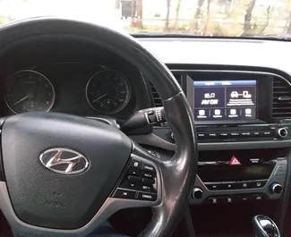 Autohuur Hyundai Elantra 2017 in in Georgië, met Benzine brandstof en 148 pk ➤ Vanaf 70 GEL per dag.